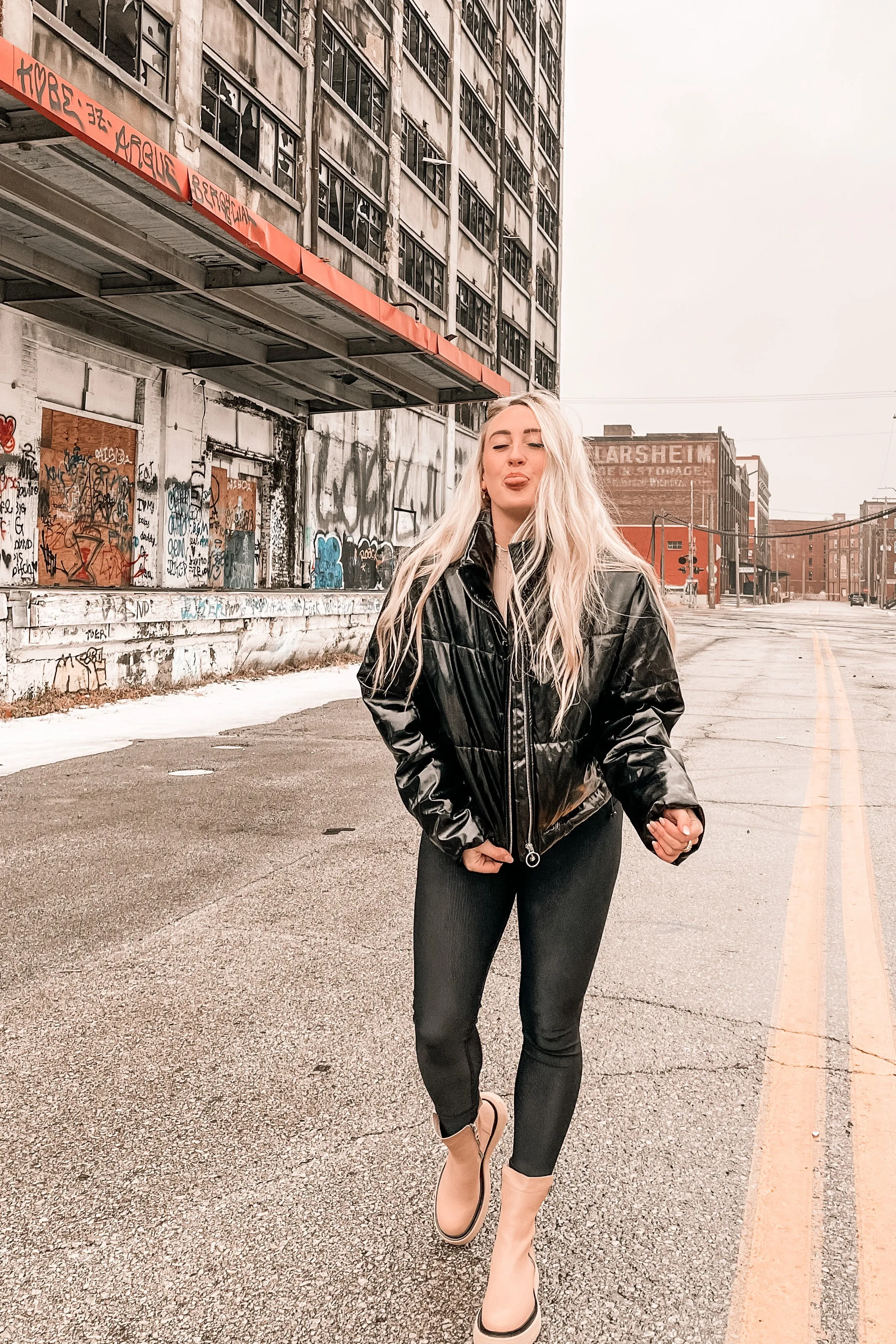 Breckenridge Puffer Coat in Liquid Black