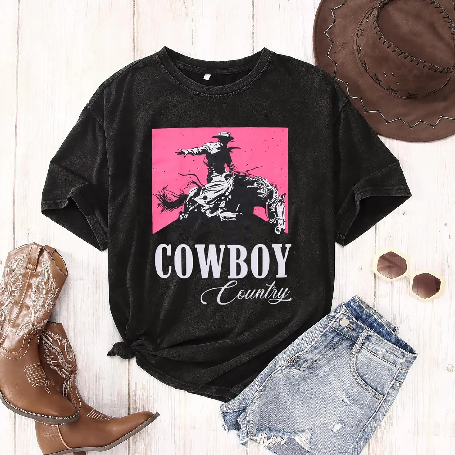 Cowboy Shirts for Women Western Vintage Rodeo T-Shirt Retro Bull Skull Graphic Tees Summer Casual Short Sleeve Tops